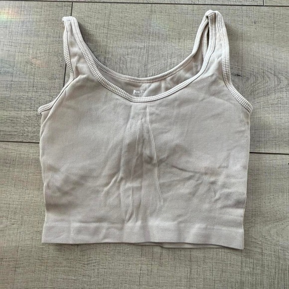 Tops - Beige Seamless Ribbed Crop Tank Top - fits S/M